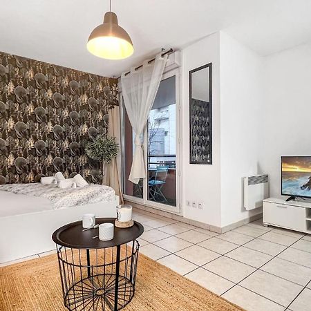 Homey Wild - Proche Gare Et Tram - Proche Centre - Balcon Prive - Parking Prive - Wifi Gratuit Annemasse Dış mekan fotoğraf
