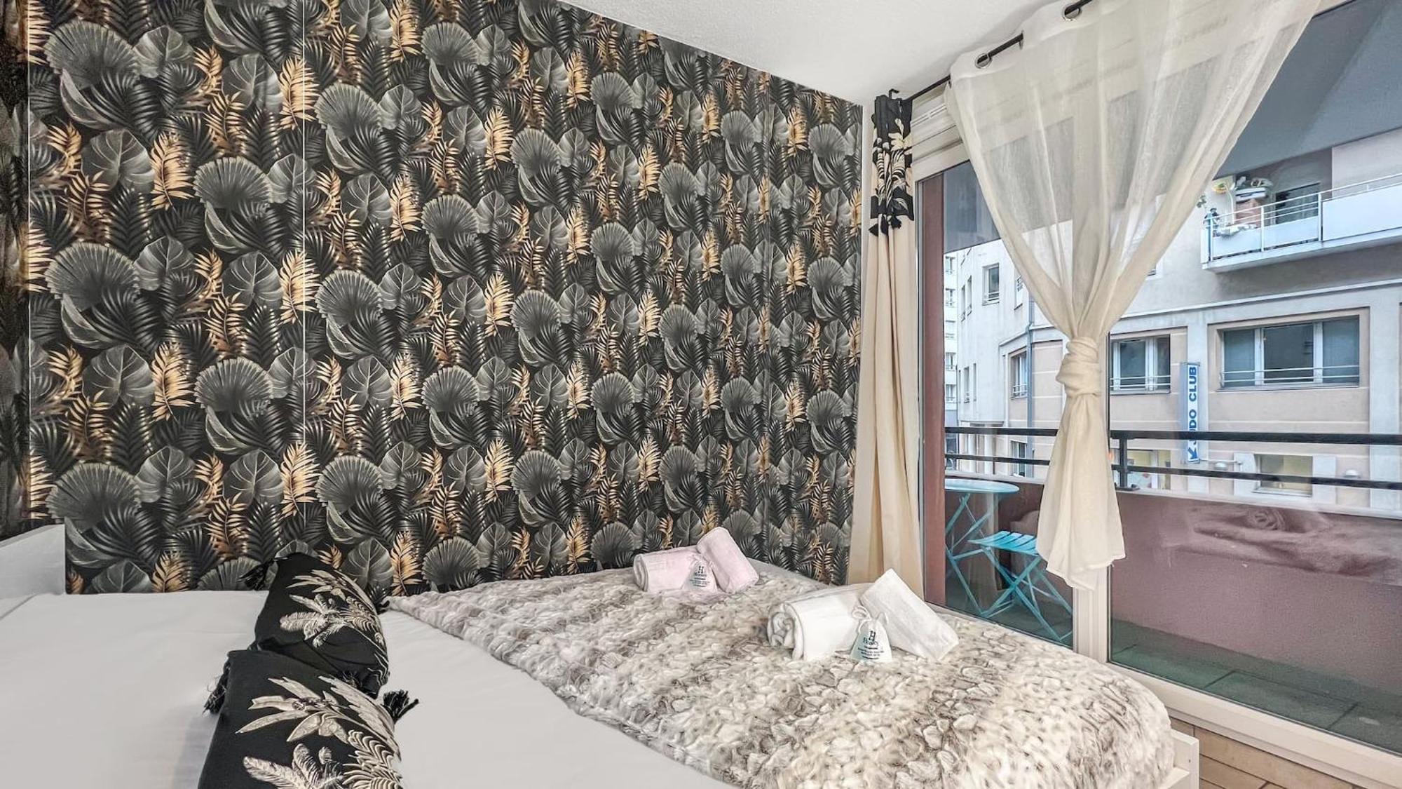 Homey Wild - Proche Gare Et Tram - Proche Centre - Balcon Prive - Parking Prive - Wifi Gratuit Annemasse Dış mekan fotoğraf
